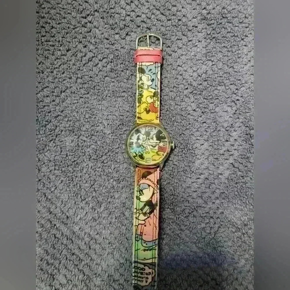 Mickey Mouse & Minnie Mouse Rare Disney  women Large Size 40 mmMickey Mouse & M - Picture 1 of 11